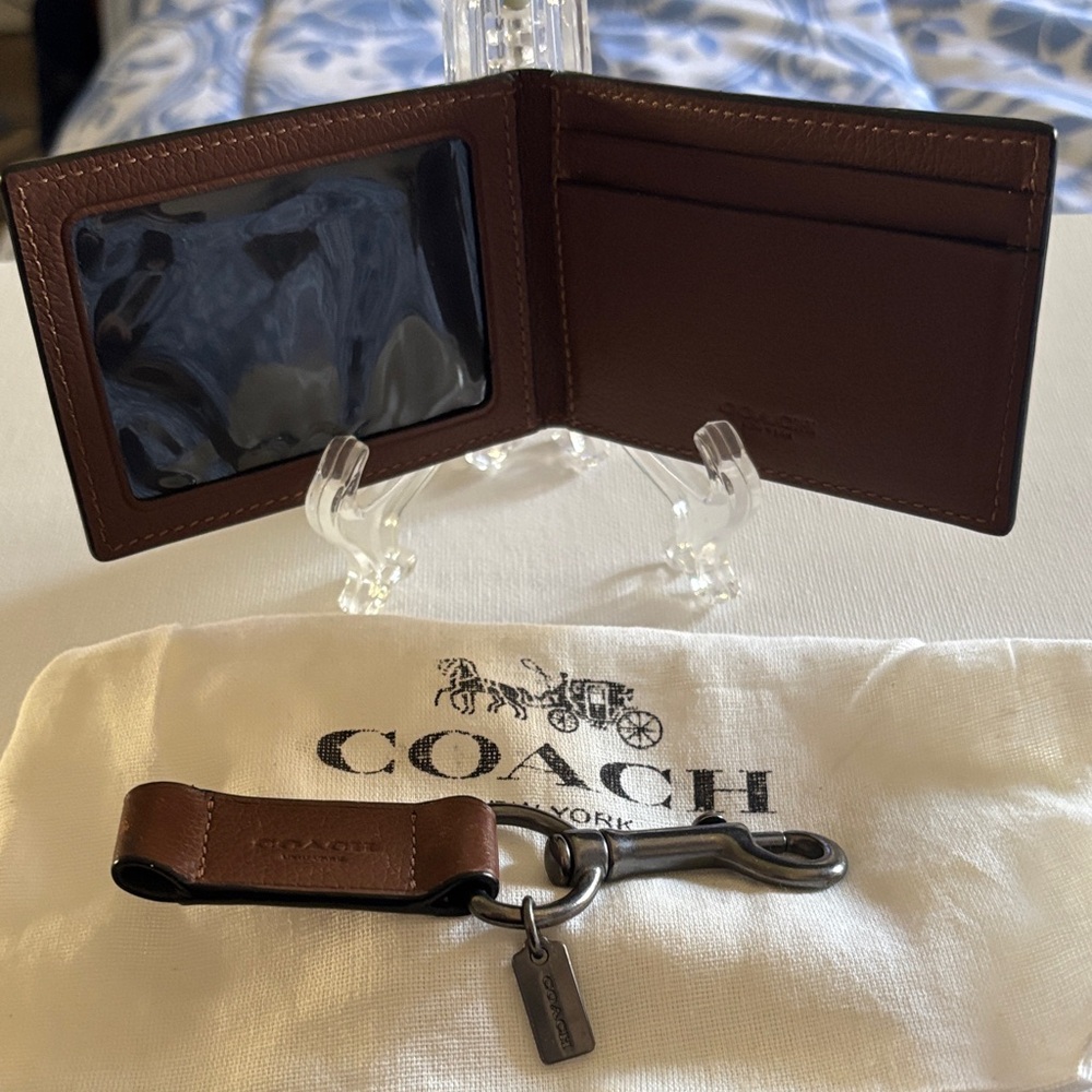 Coach ID/Card Holder with Matching Key Clip—
Brown Leather